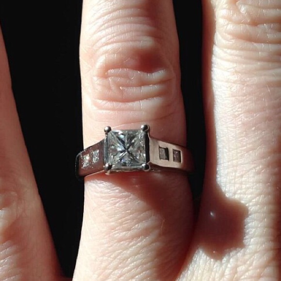 Jeff Cooper engagement ring - Picture 2 of 7